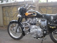 Black Royal Enfield Bullet Standard 350