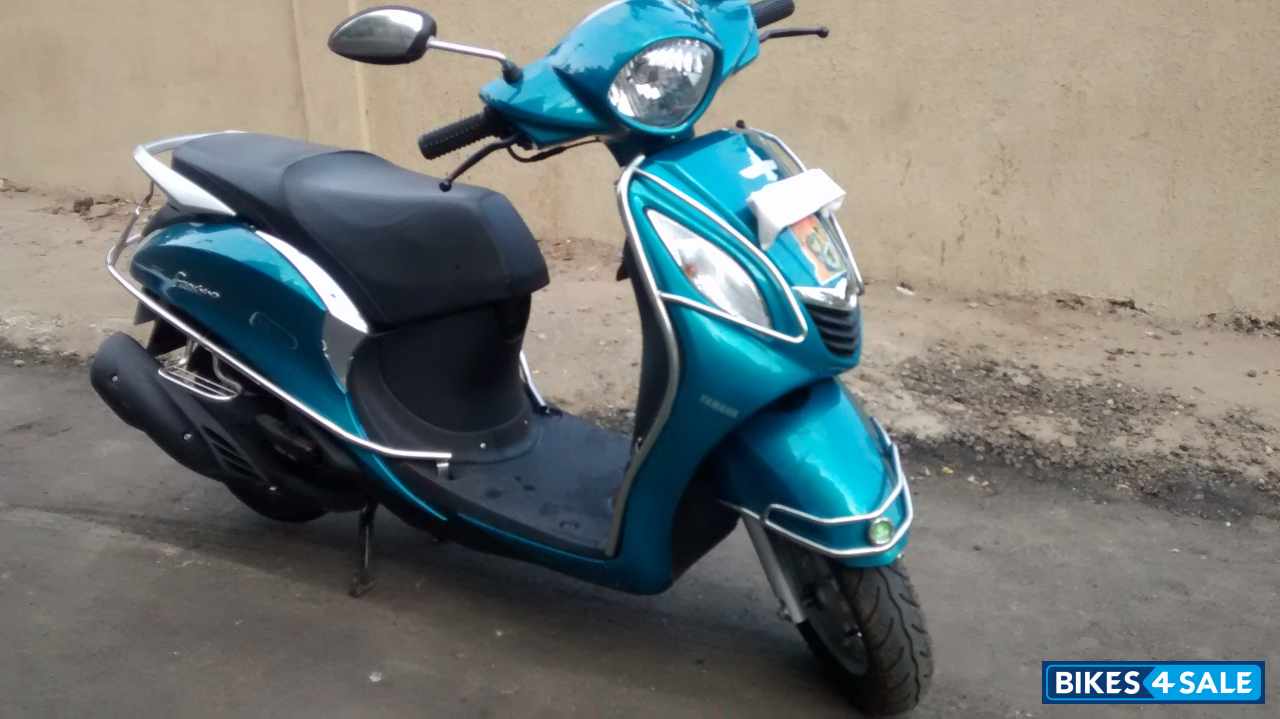 Blue Yamaha Fascino For Sale In Mumbai 4 Months Old