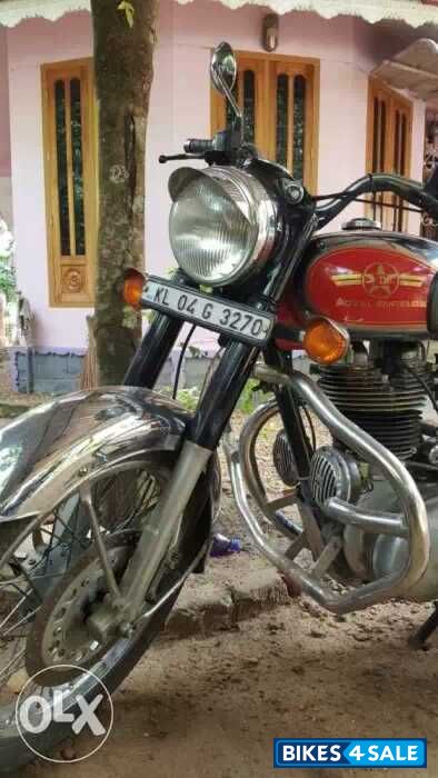 Red & Chrome Royal Enfield Bullet Machismo 350 Old