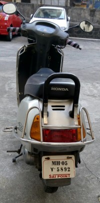 Silver Mettalic Honda Activa