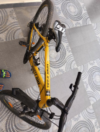 Yellow Bicycle  Ninety one viper 27.5T