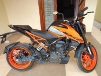 Orange&black KTM Duke 200