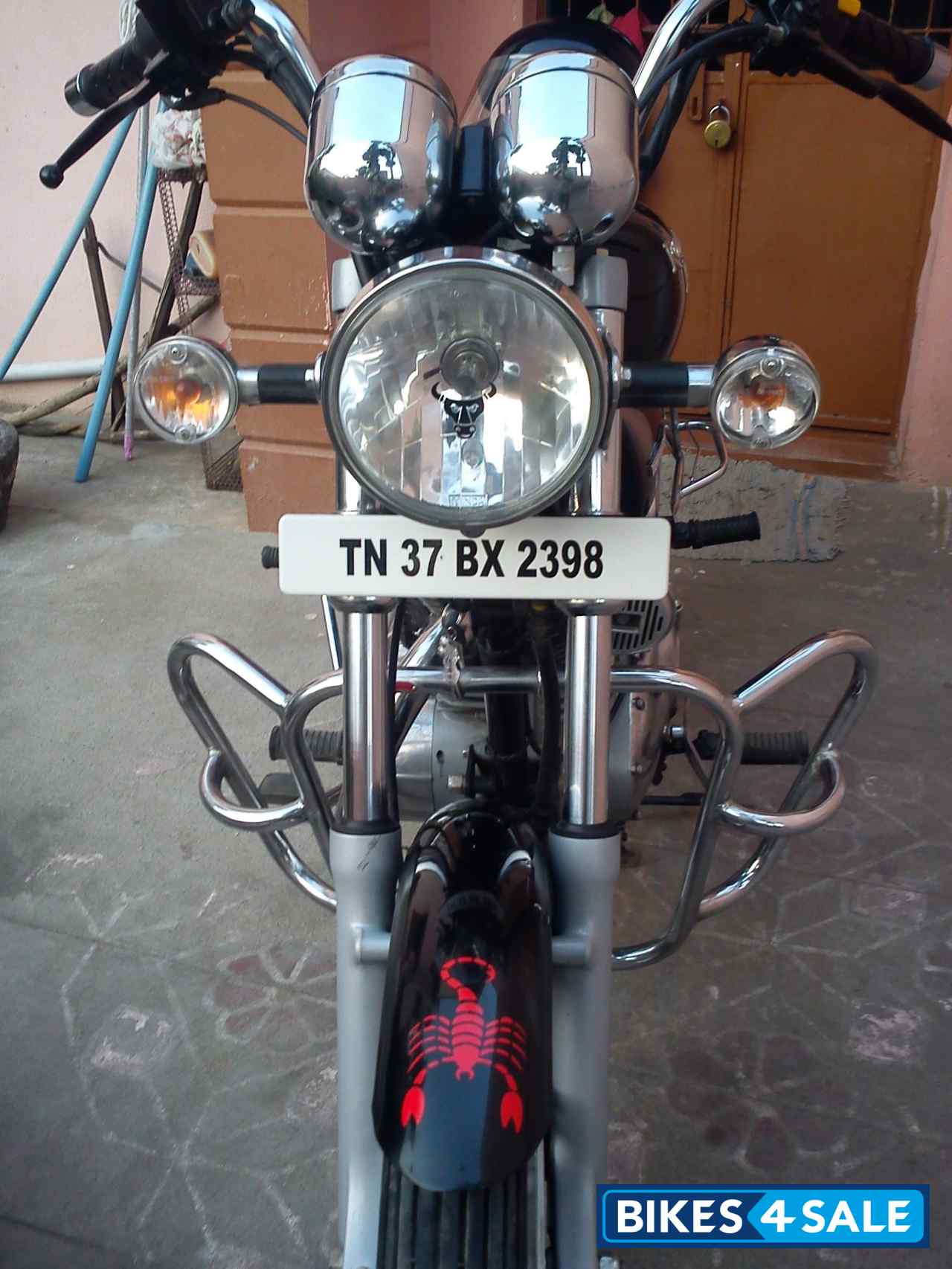 Black Royal Enfield Thunderbird TwinSpark 350 Black Royal Enfield Thunderbird TwinSpark 350