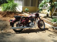 Maroon Royal Enfield Classic 500