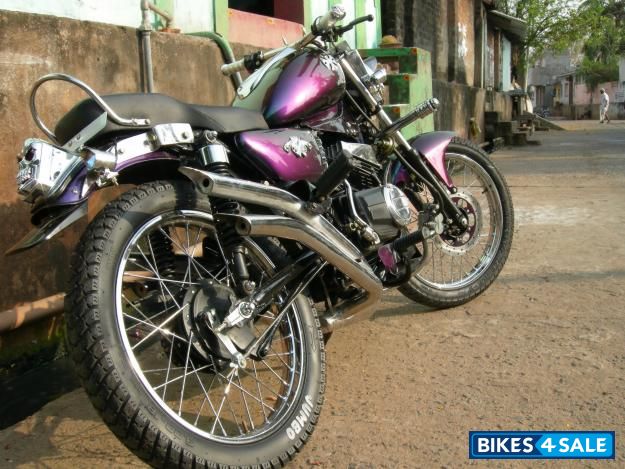Second hand Yamaha RX 135 in Chennai. Decently Modified Yamaha RX135