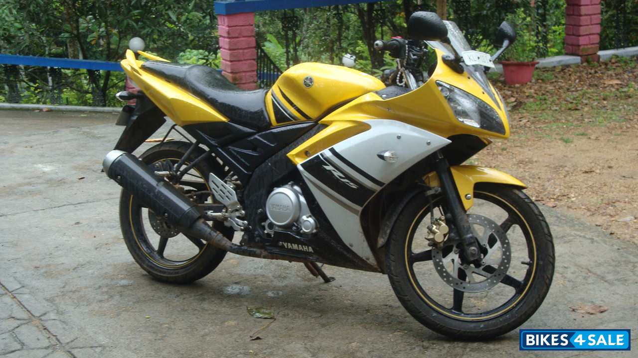 r15 yellow colour price