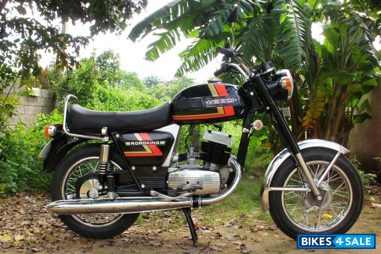 Yezdi Roadking