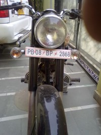 Black Royal Enfield Bullet Standard 350