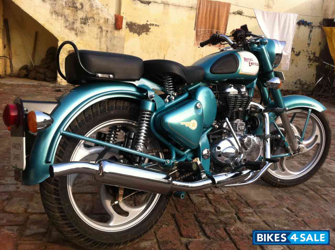 Greenish Royal Enfield Classic 500