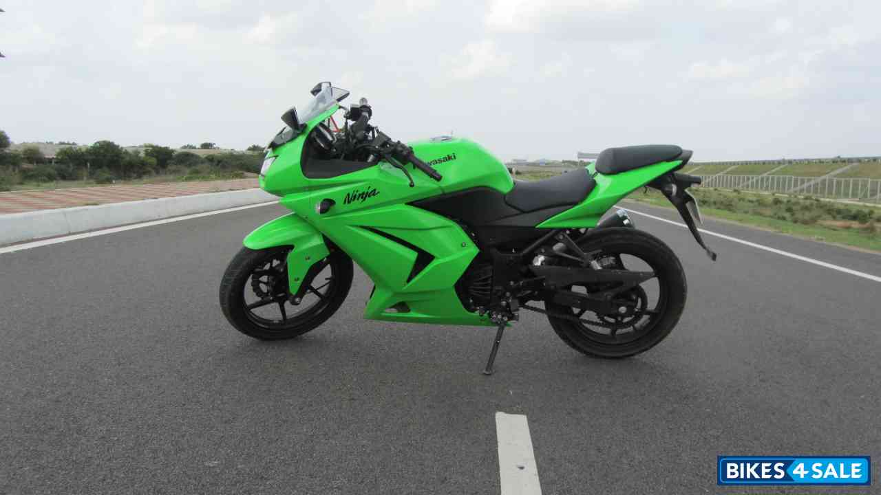 Kawasaki Ninja 250R Picture 1. Album ID is 83241. Bike located in