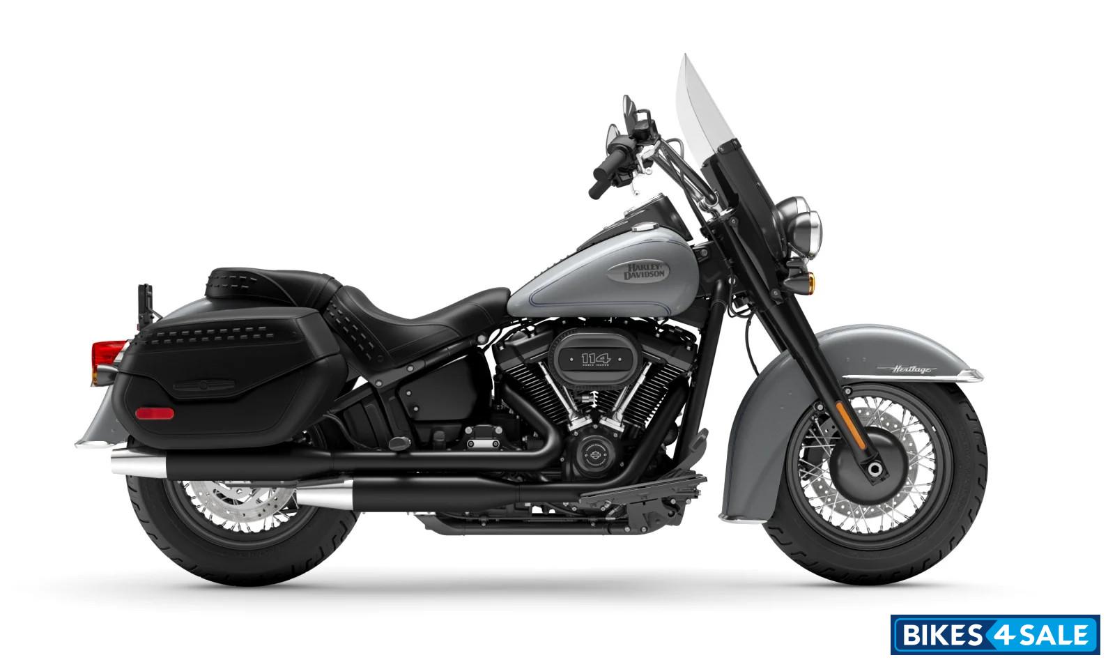 Harley Davidson 2024 Heritage Classic - Atlas Silver Metallic