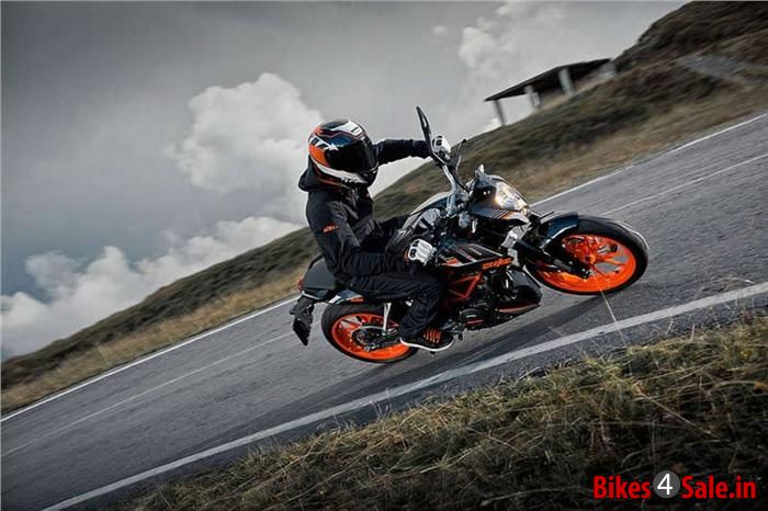2014 KTM Duke 390 Black and Orange Colour
