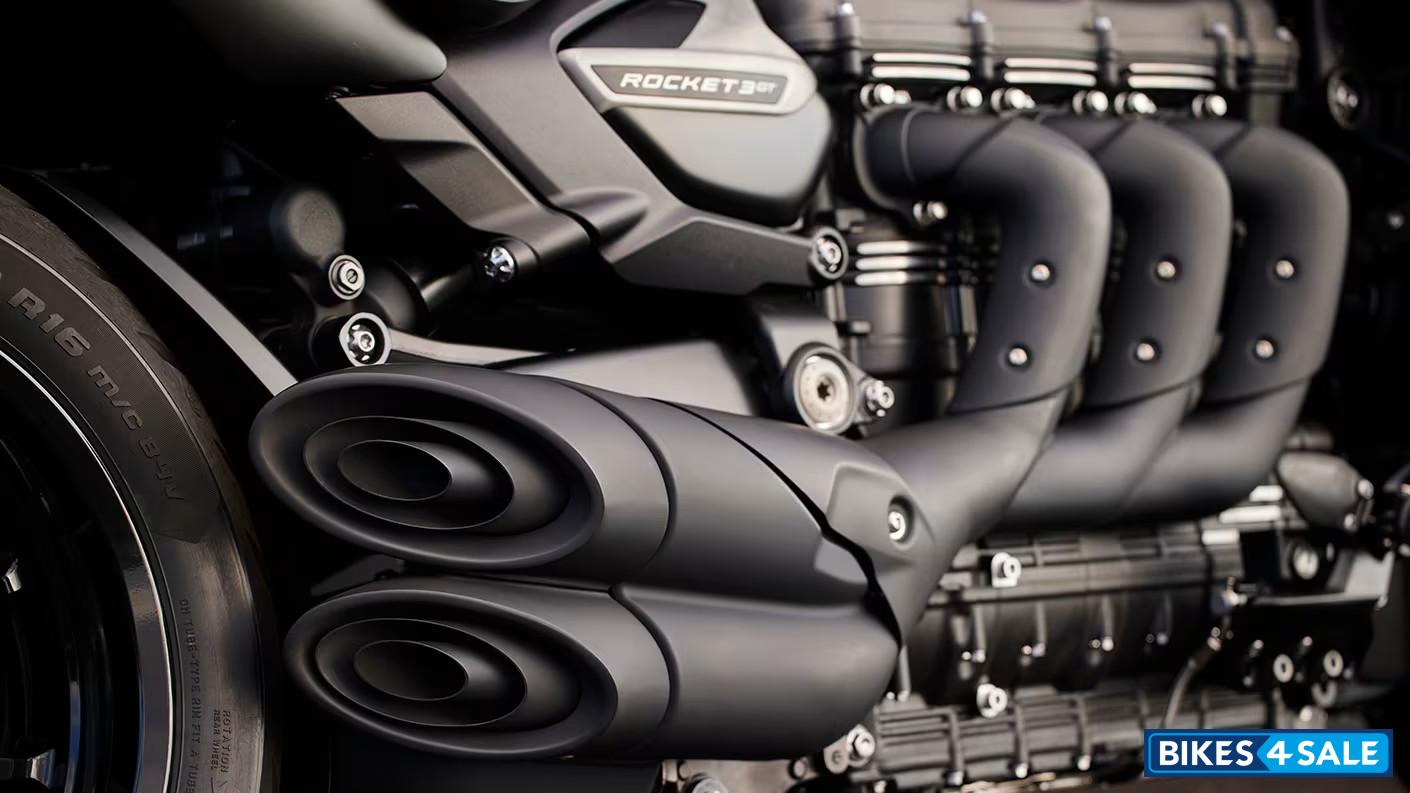 Triumph Rocket 3 Storm GT - Liquid-cooled, 12 valve, DOHC, inline 3-cylinder