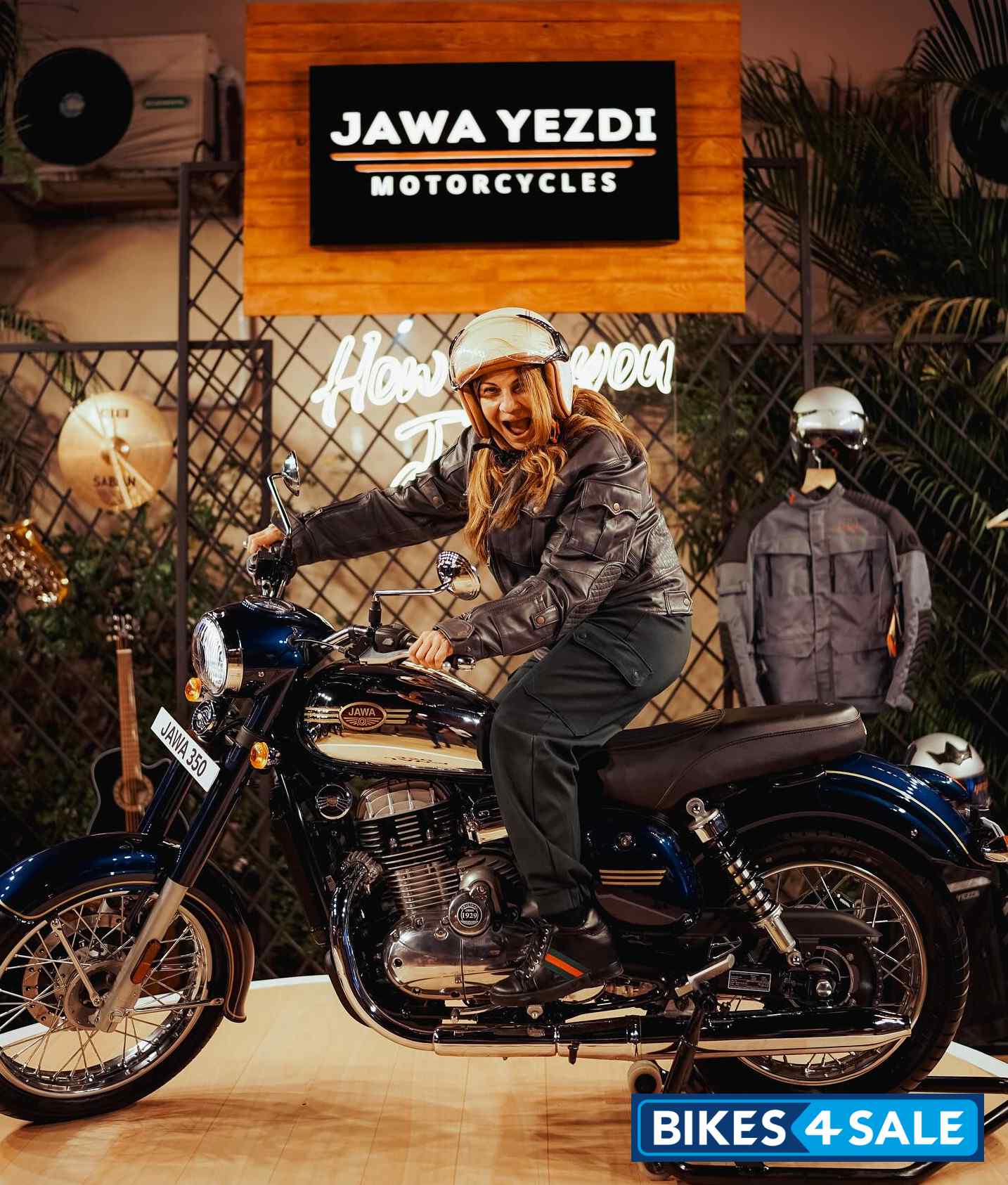 Jawa Yezdi Motorcycles Jawa 350 Blue