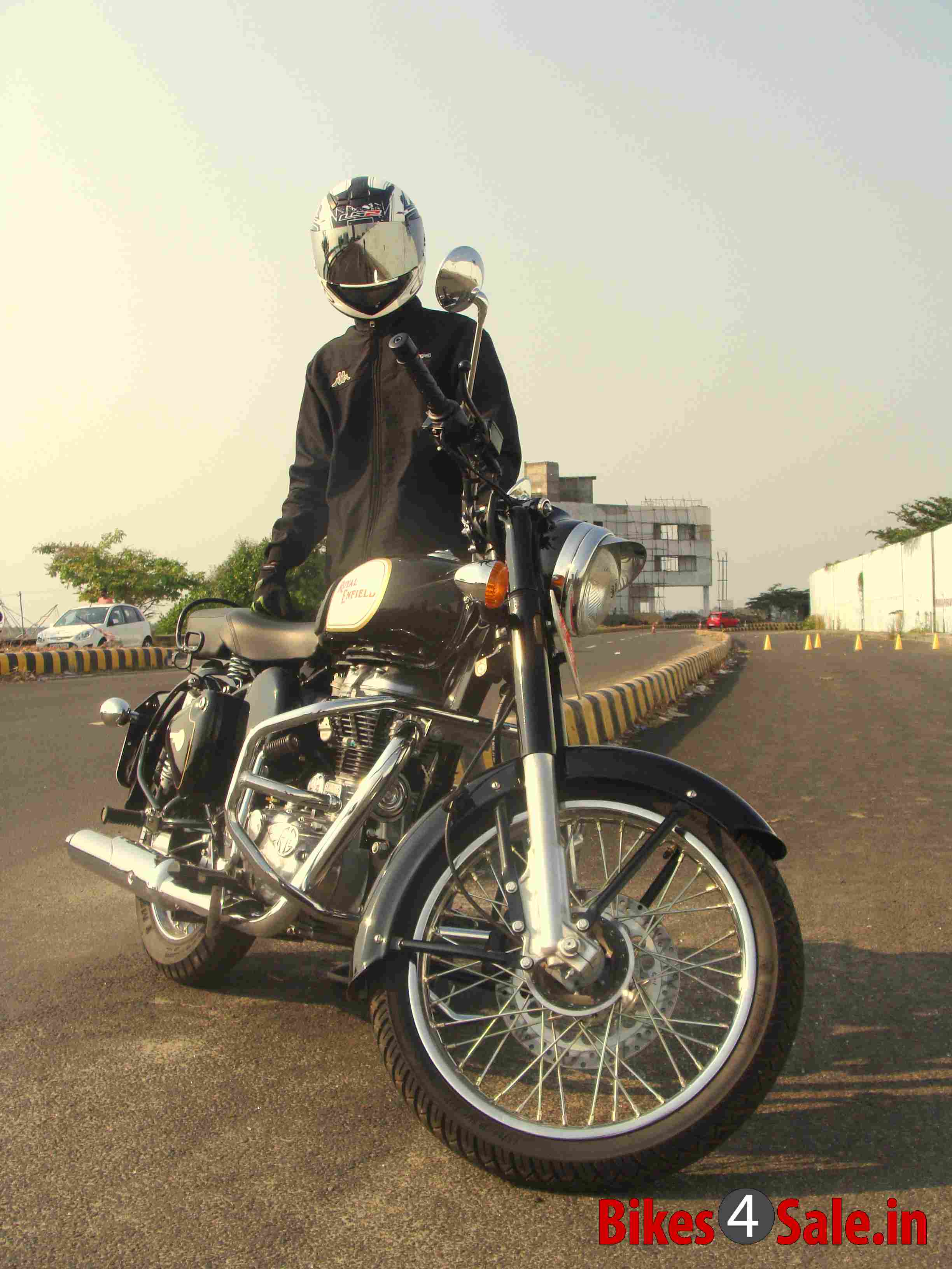 Royal Enfield Classic 350 User Review by Jose Gonsalo