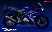 Yamaha YZF R15 Wallpaper