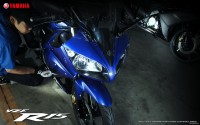 Yamaha YZF R15 Wallpaper