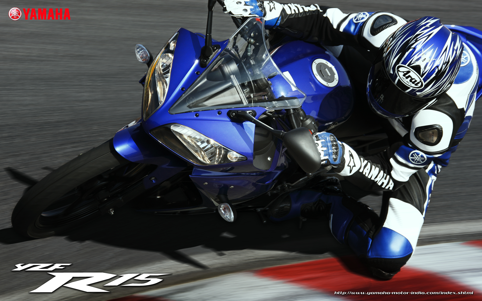 Yamaha YZF R15 Wallpaper