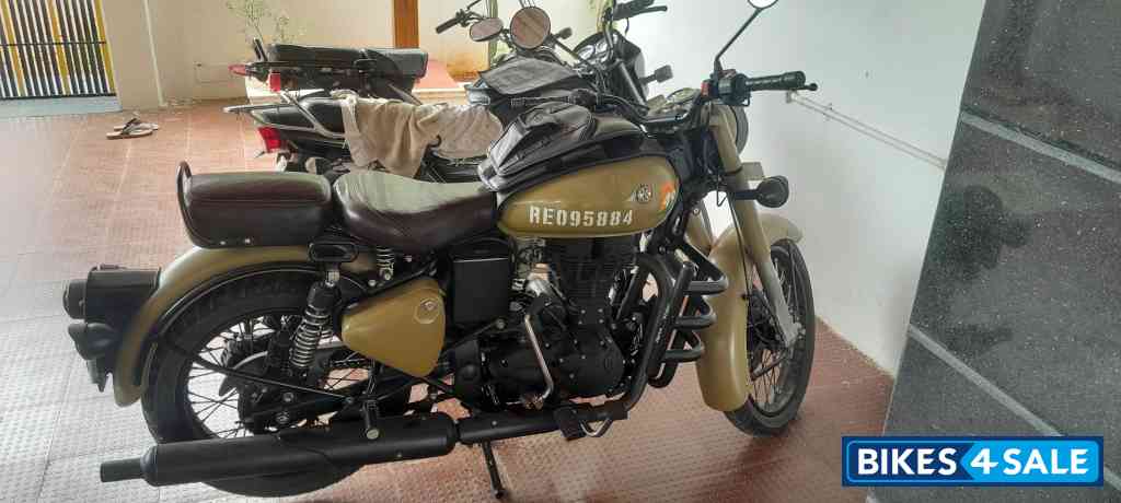 Royal Enfield Classic Desert Storm Royal Enfield Classic Desert Storm