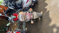 Bajaj Avenger 200 DTS-i