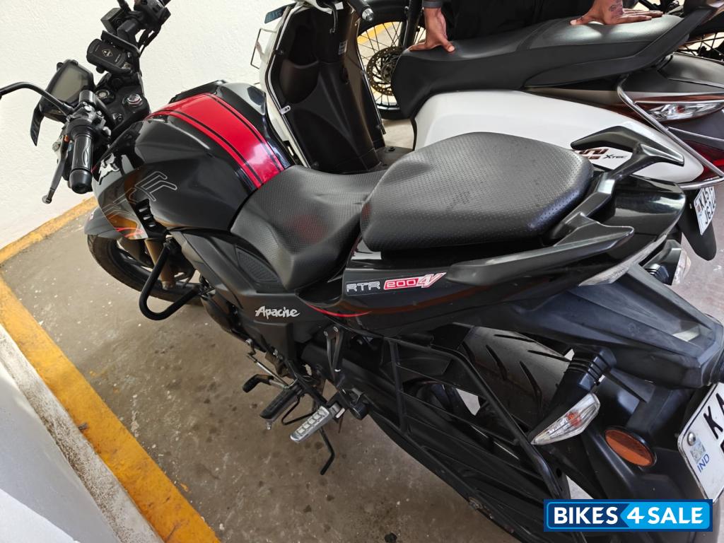 TVS Apache RTR 200 4V 2022