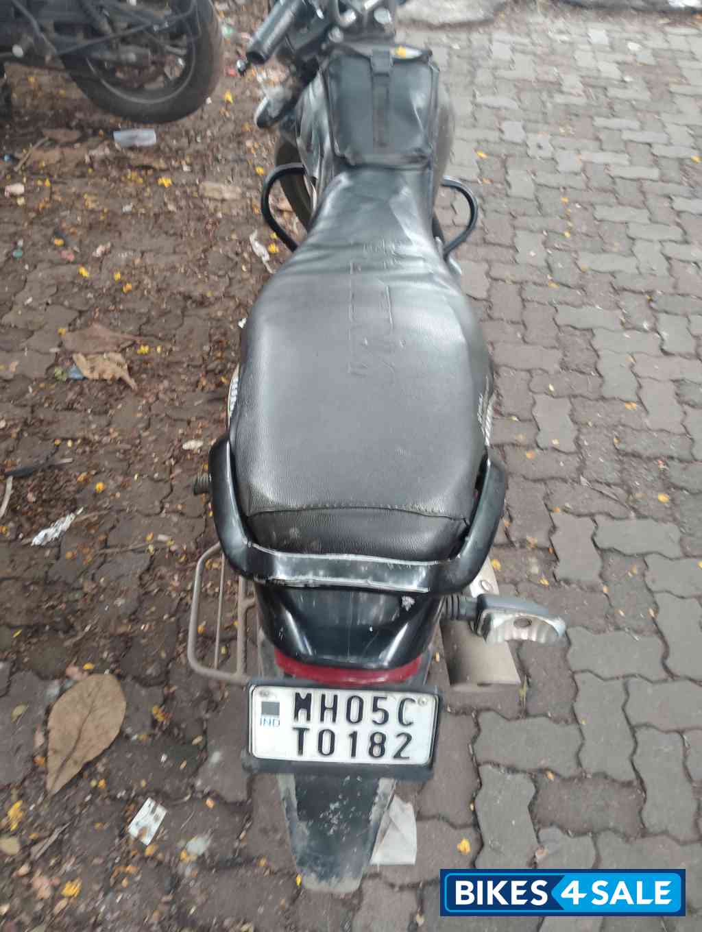Bajaj Platina 100 ES Bajaj Platina 100 ES