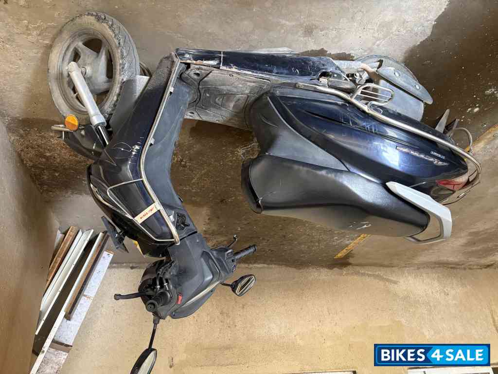 Pearl Siren Blue-a Honda 2023 Activa 125 H-Smart