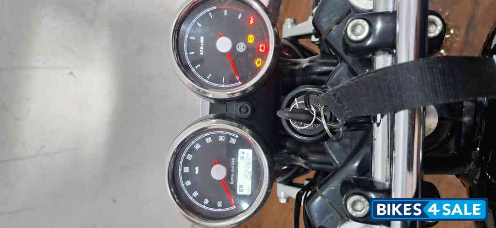 Black Royal Enfield Interceptor 650 Twin