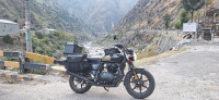 Black Royal Enfield Interceptor 650 Twin