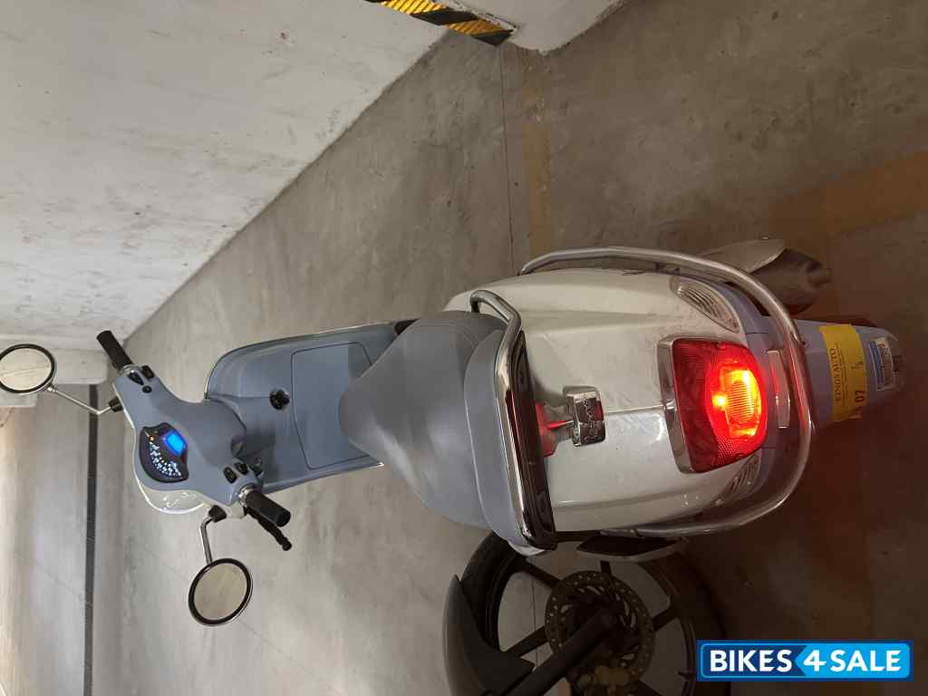 Vespa VXL 125