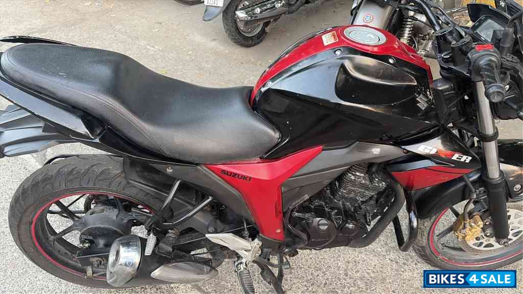 Red And Black Suzuki Gixxer 150