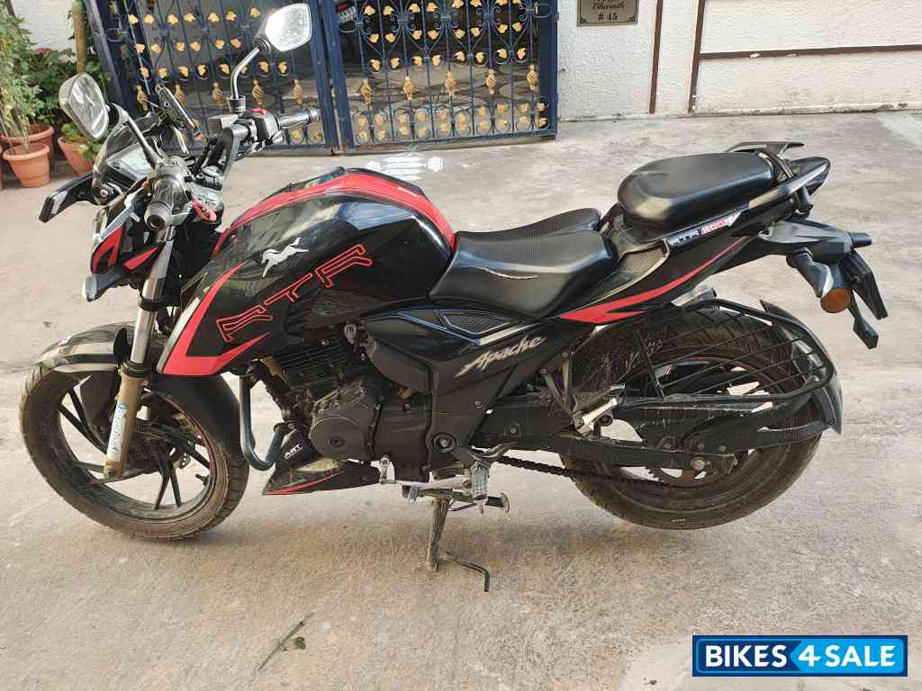 TVS Apache RTR 200 4V TVS Apache RTR 200 4V