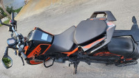 Orange KTM Duke 200 2020