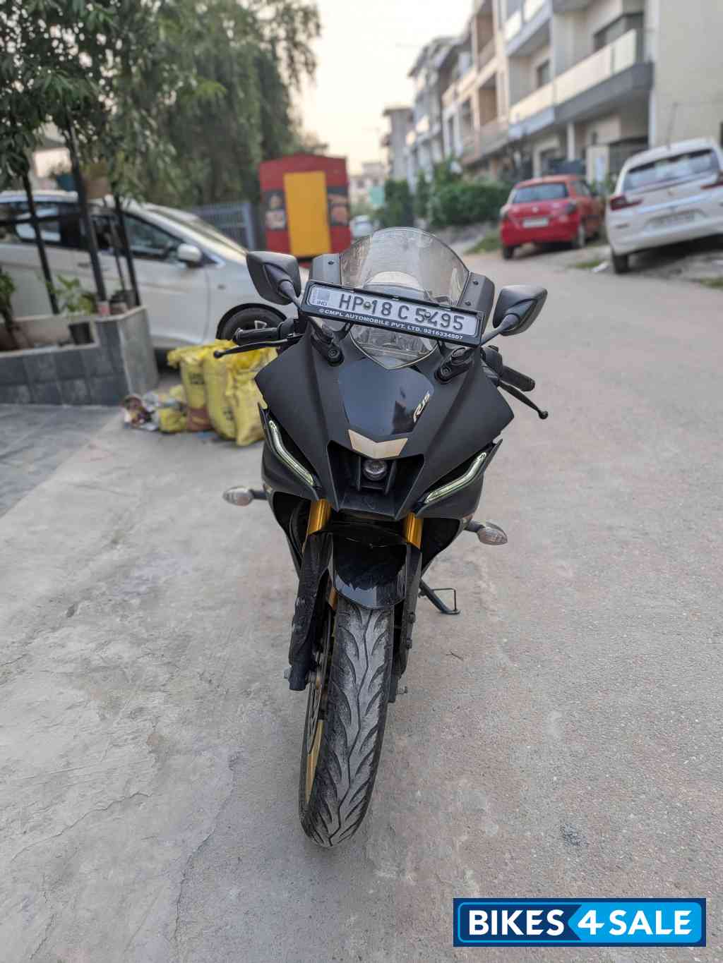 Matt Black Yamaha R15 V4 Matt Black Yamaha R15 V4