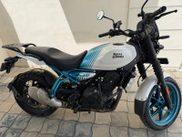 Royal Enfield Guerrilla 450 Flash 2024 Model