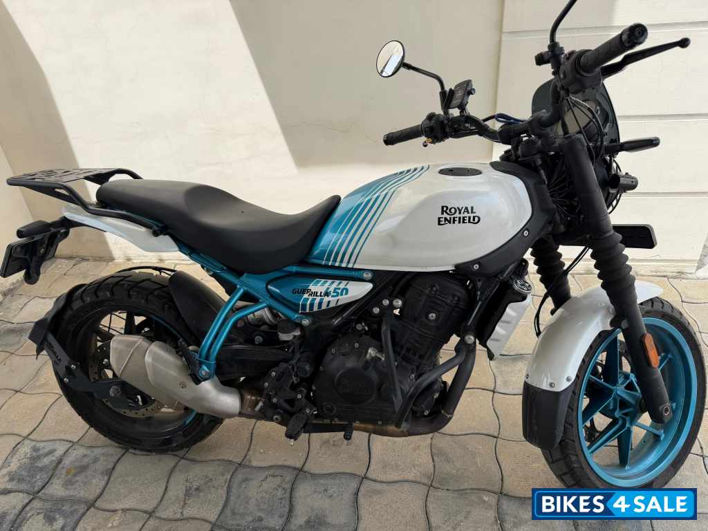 Royal Enfield Guerrilla 450 Flash