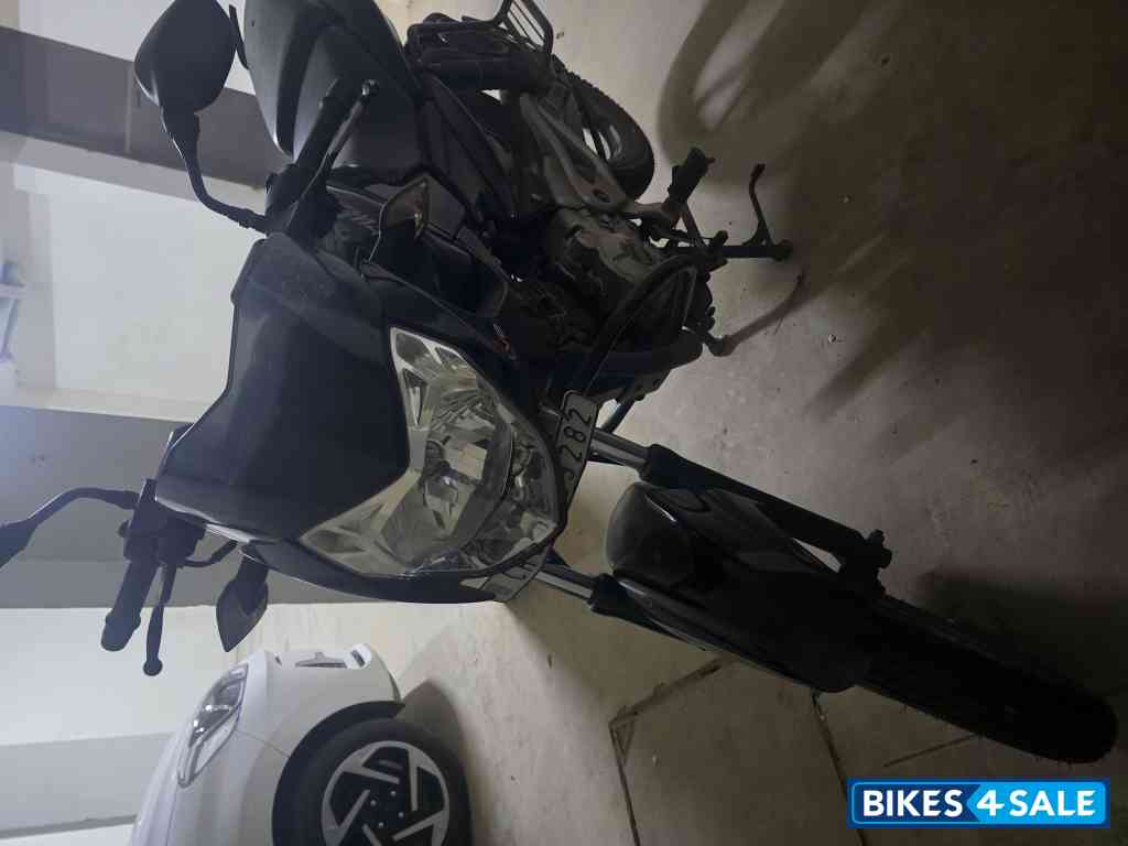 Bajaj Pulsar 135LS