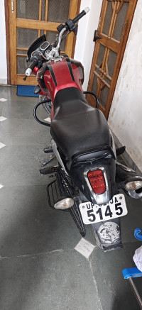Bajaj V15