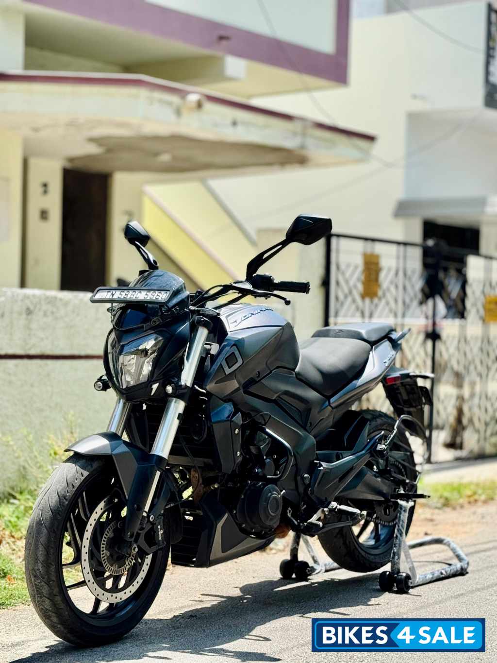 Bajaj Dominar 400 ABS BS6