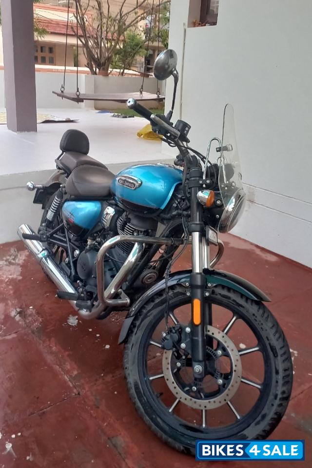 Royal Enfield Meteor 350 Supernova