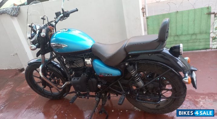 Royal Enfield Meteor 350 Supernova