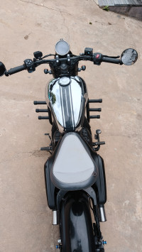 Jawa 42 Bobber Black Mirror