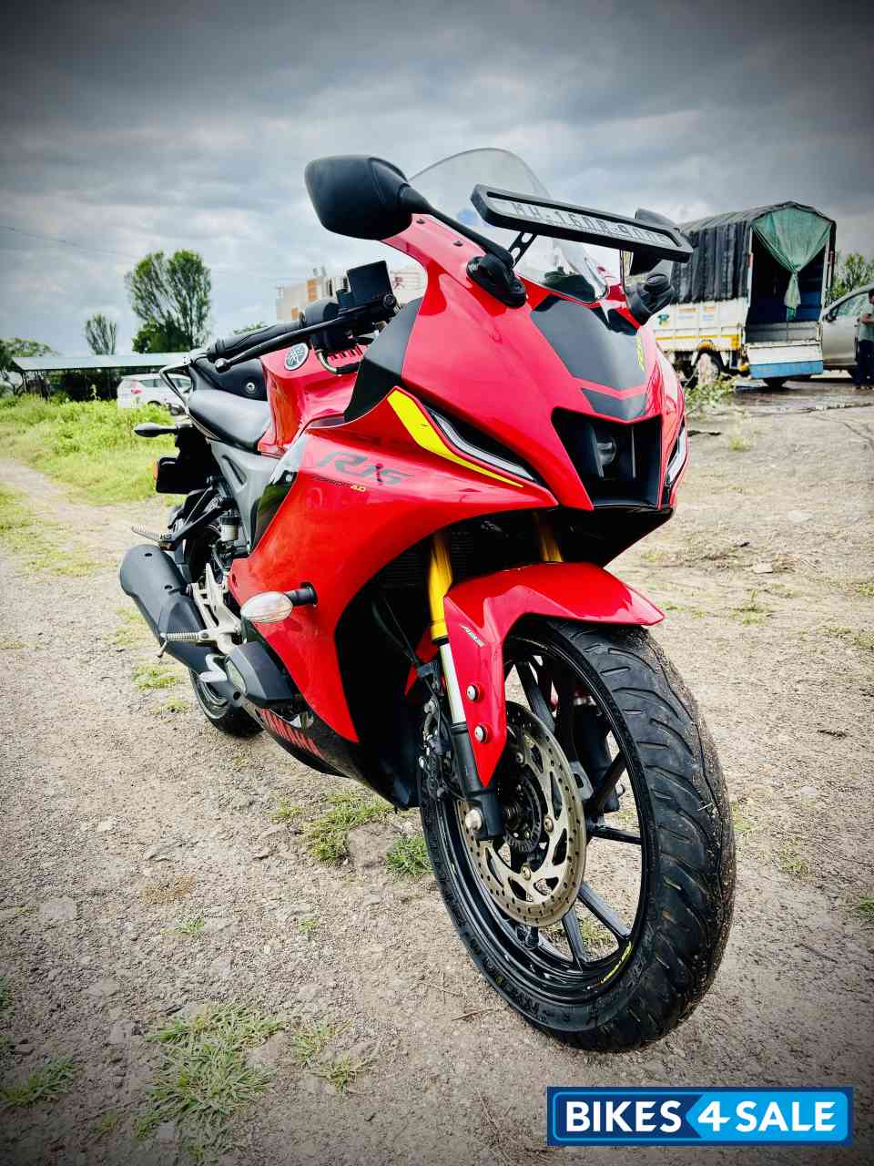 Red Black Yamaha R15 V4