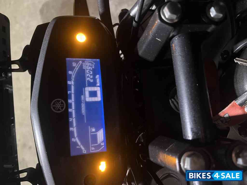 Mat Black Yamaha FZ-S