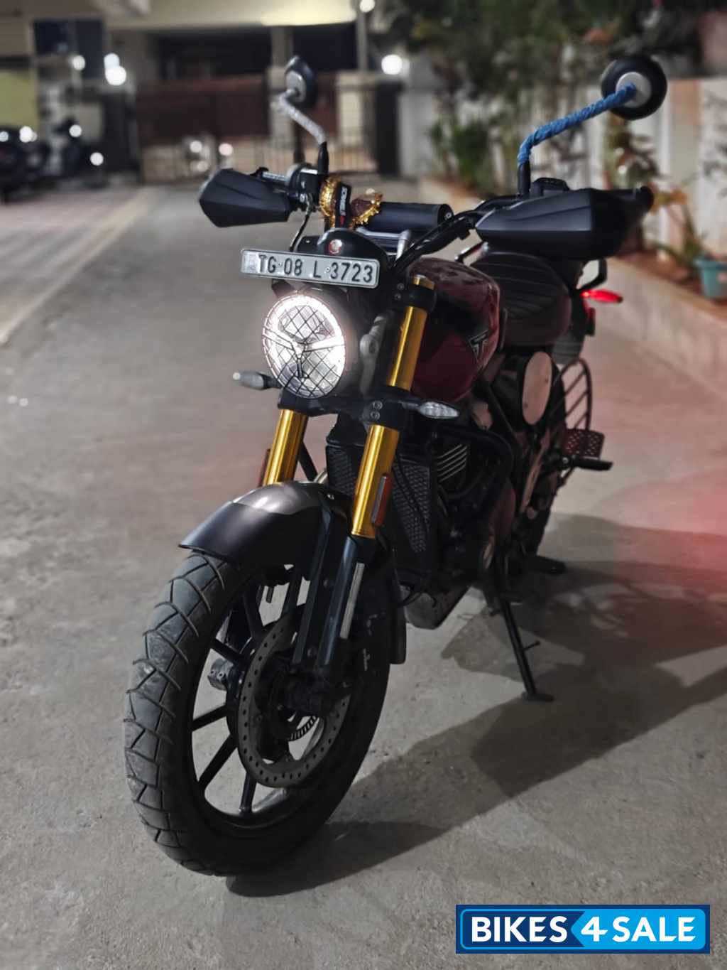 Triumph Scrambler 400 X