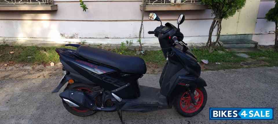 Black TVS NTORQ 125 Race XP Black TVS NTORQ 125 Race XP
