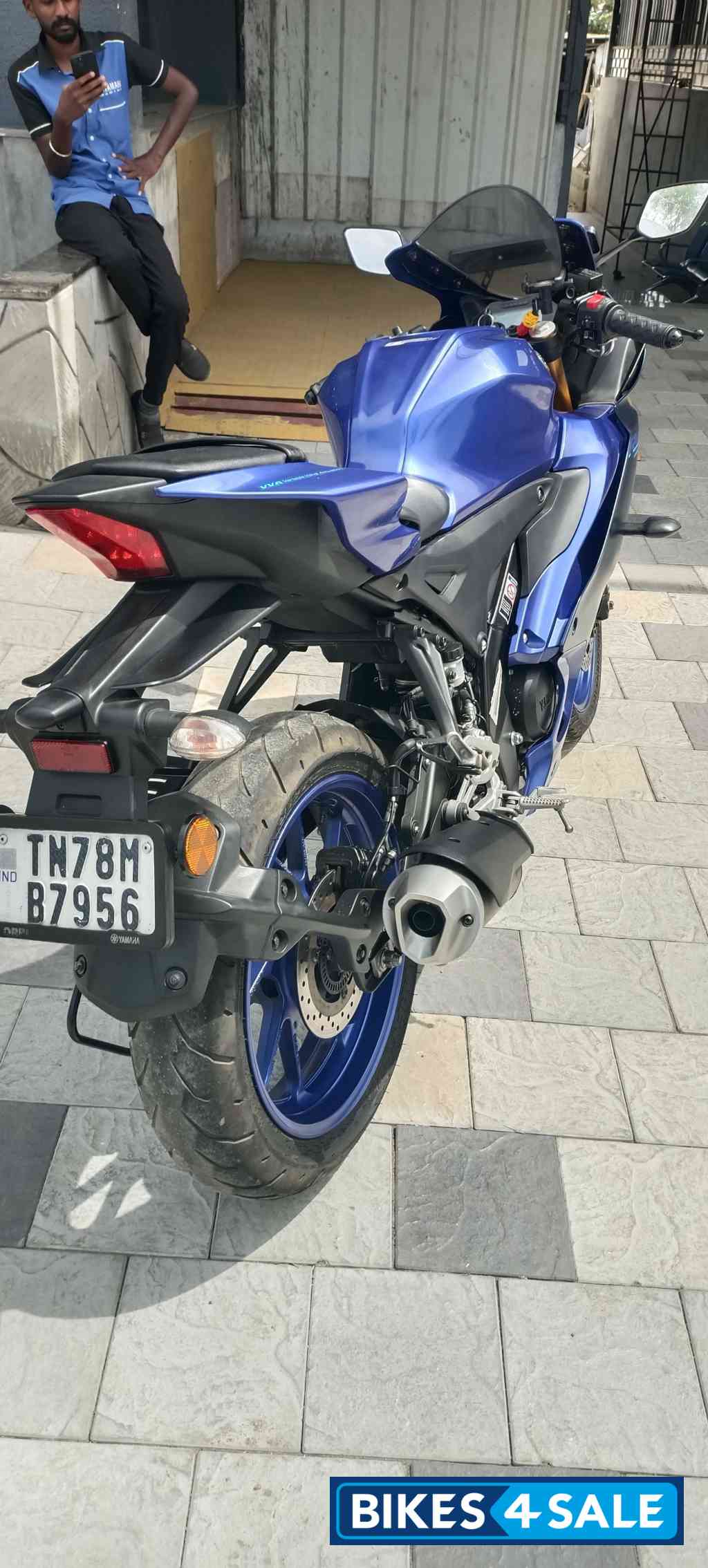 Racing Blue Yamaha R15 V4 Racing Blue Yamaha R15 V4