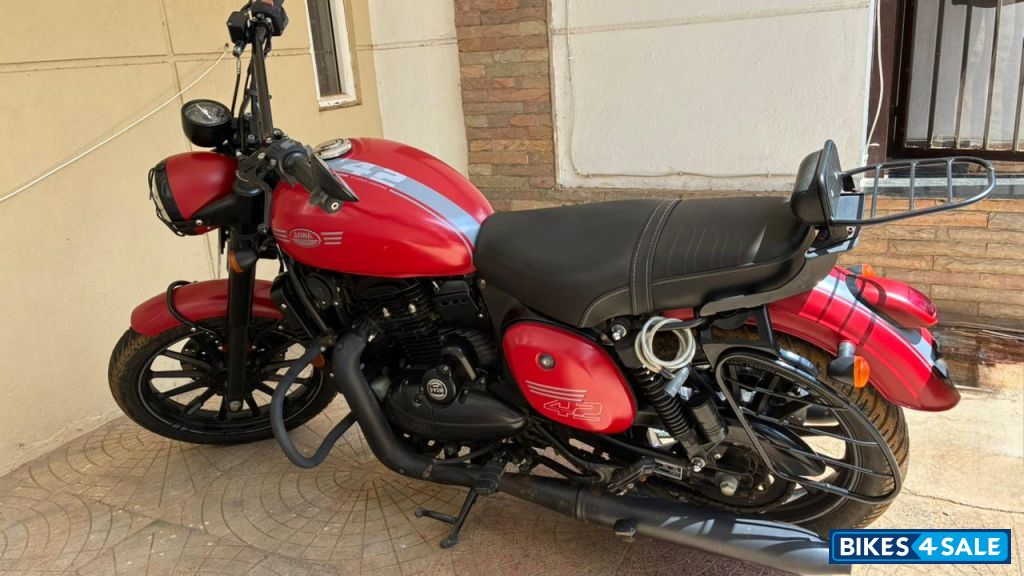 Red & Black Jawa 42 Dual Channel ABS Orion Red