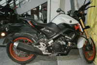 White Orange Yamaha MT-15 Ver 2.0