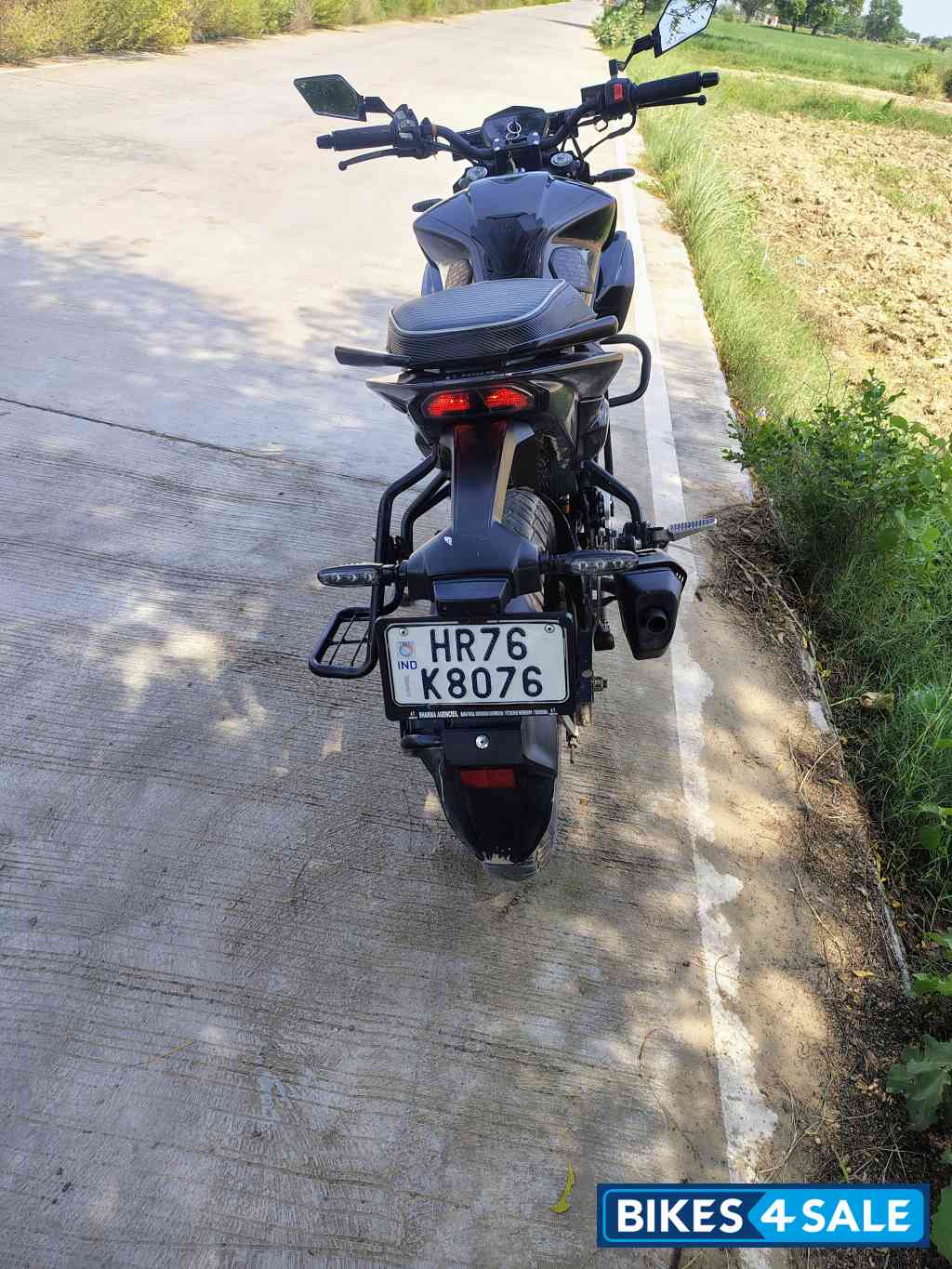 Black Hero Xtreme 125R Black Hero Xtreme 125R